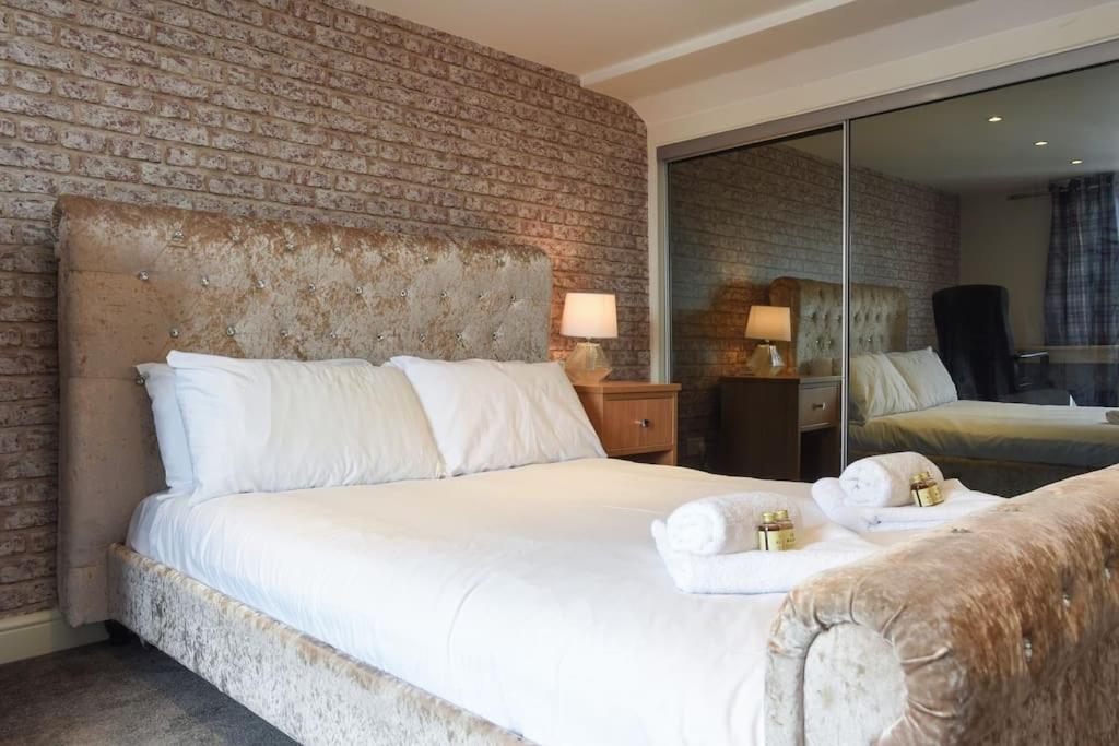Spacious 4-bed Family House * Портцмаус